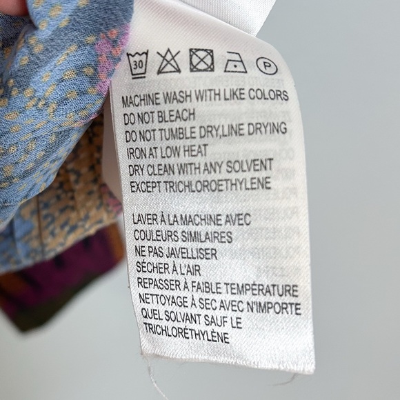 Farm Rio Dotted Macaws Pleated Button-Up Shirt - Picture 5 of 7